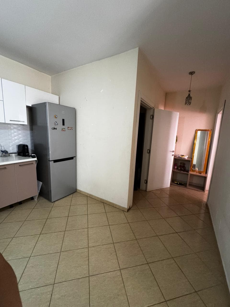 Jepet Apartament 1+1 me qira – Astir ! 4