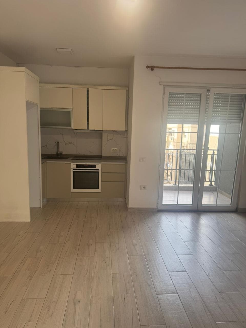Jepet me Qera – Apartament 1+1 tek 5 Maji !