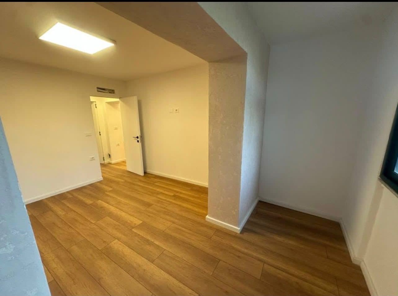 Ambient biznesi me qira – Brryl, pranë Maternitetit të Ri ! 3