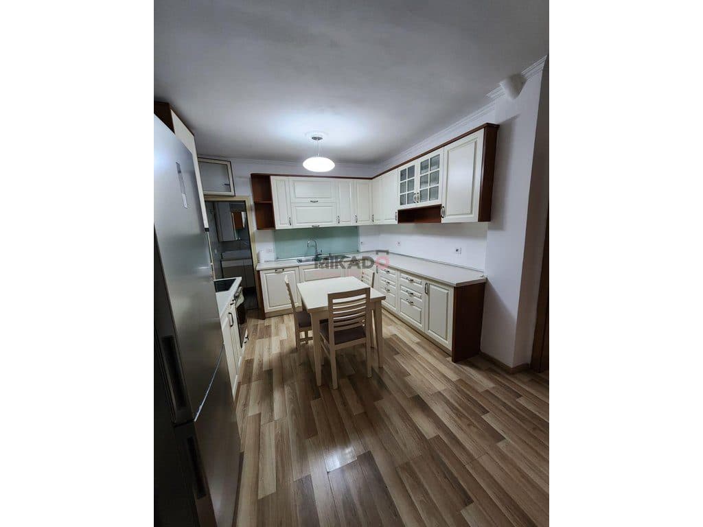 Jepet me Qira Apartament 2+1+2 tek Downtown ! 2