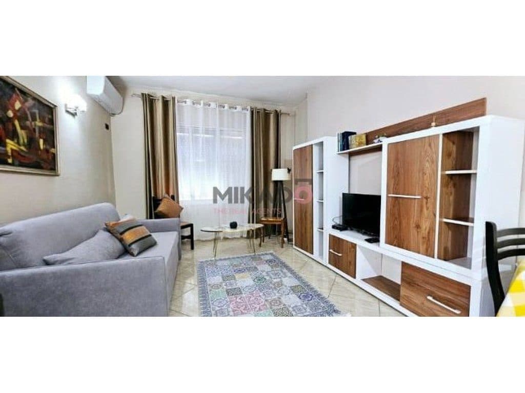 Apartament 1+1 me qira – Rruga e Kavajës, Vetëm 5 minuta nga qendra !