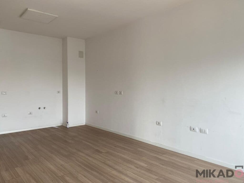 Jepet me Qira Ambient per Zyra tek Rruga Forsina Plaku, prane 21 Dhjetorit! 3