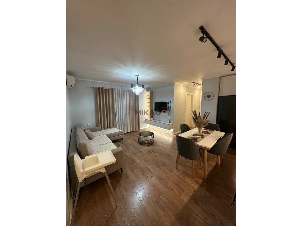 Apartament 2+1 me qira – Yzberisht !