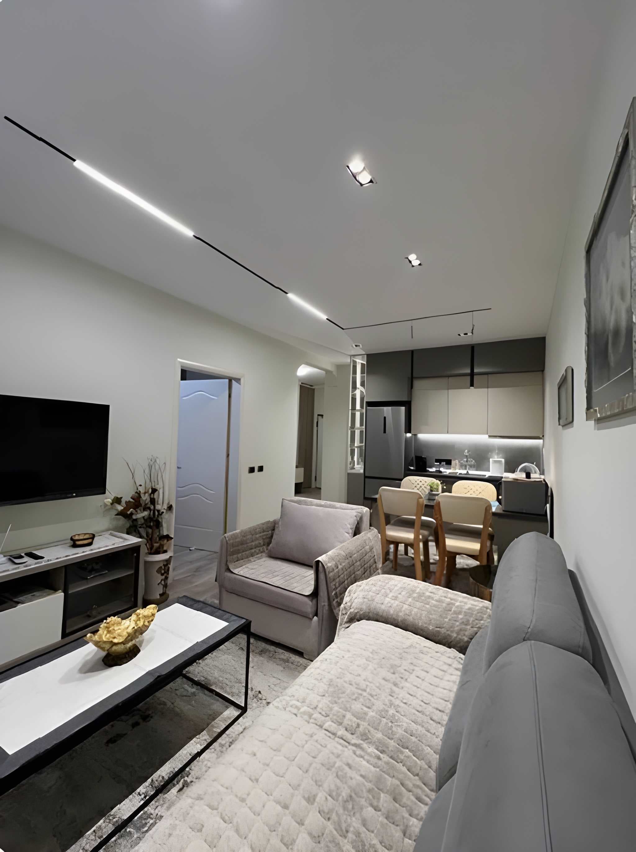 Jepet me Qira Apartament 1+1 + Ballkon – Në Qënder të Tiranës !