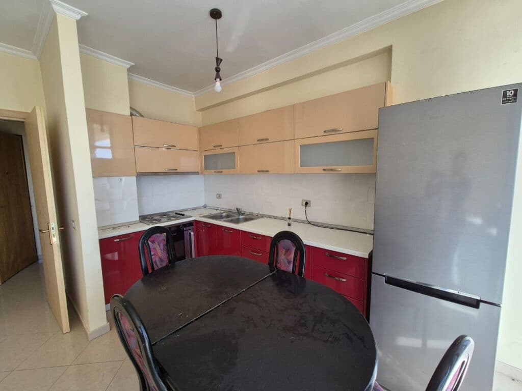 Shitet apartament 2+1+2 ne Fresk! 2
