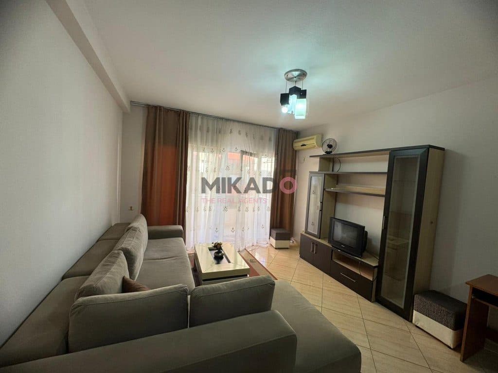 Jepet Apartament 1+1 me qira – Astir, afër Rrethit ! 2