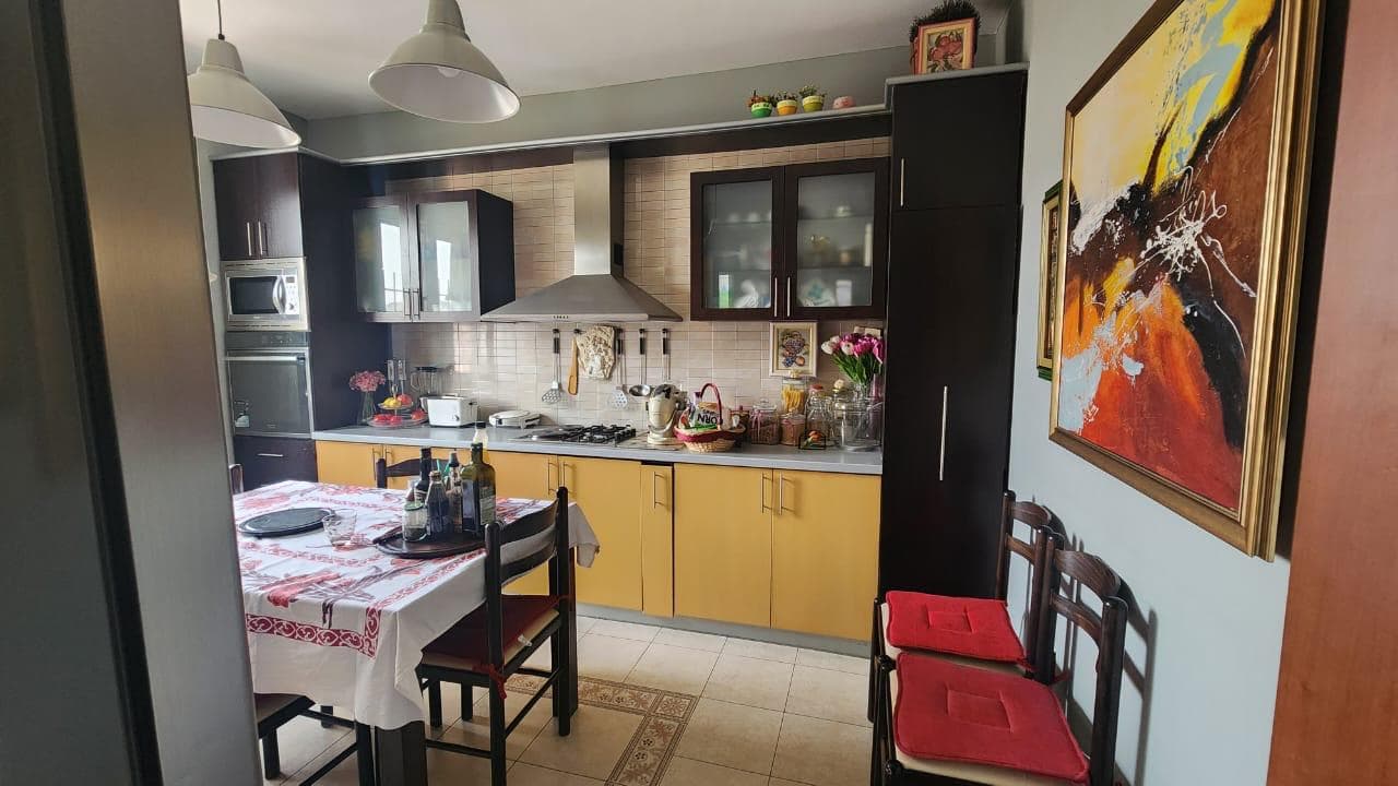 Apartament 2+1 me qira – Pranë Ambasadës Amerikane ! 4