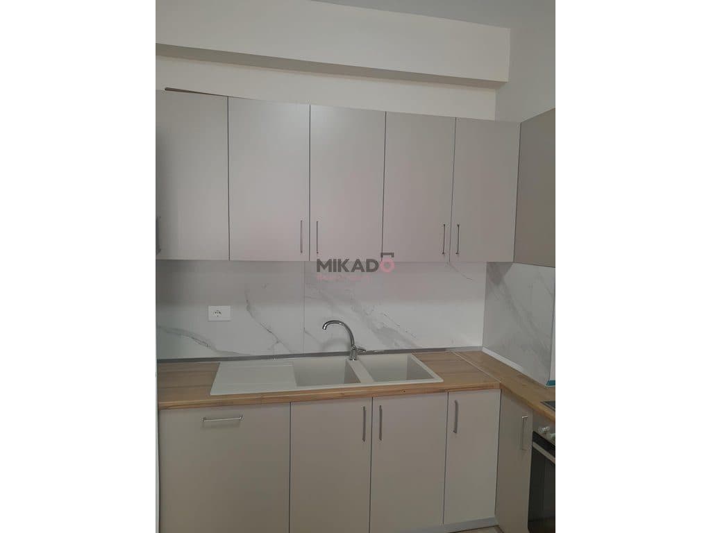 Apartament 1+1 me qira – Astir ! 4