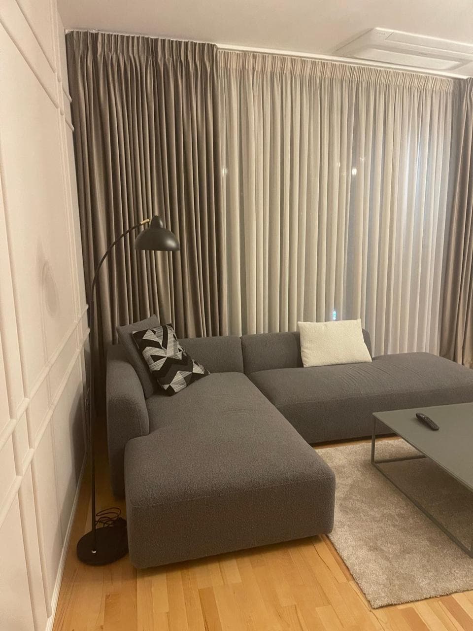 Jepet me Qira Apartament 2+1+2 me 1 Post Parkimi tek Lake View Residence! 2