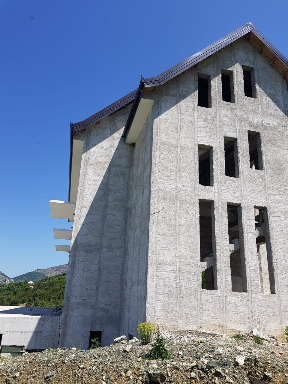 Bujtinë turistike për shitje në fshatin turistik, Gjinar, në Elbasan! 3