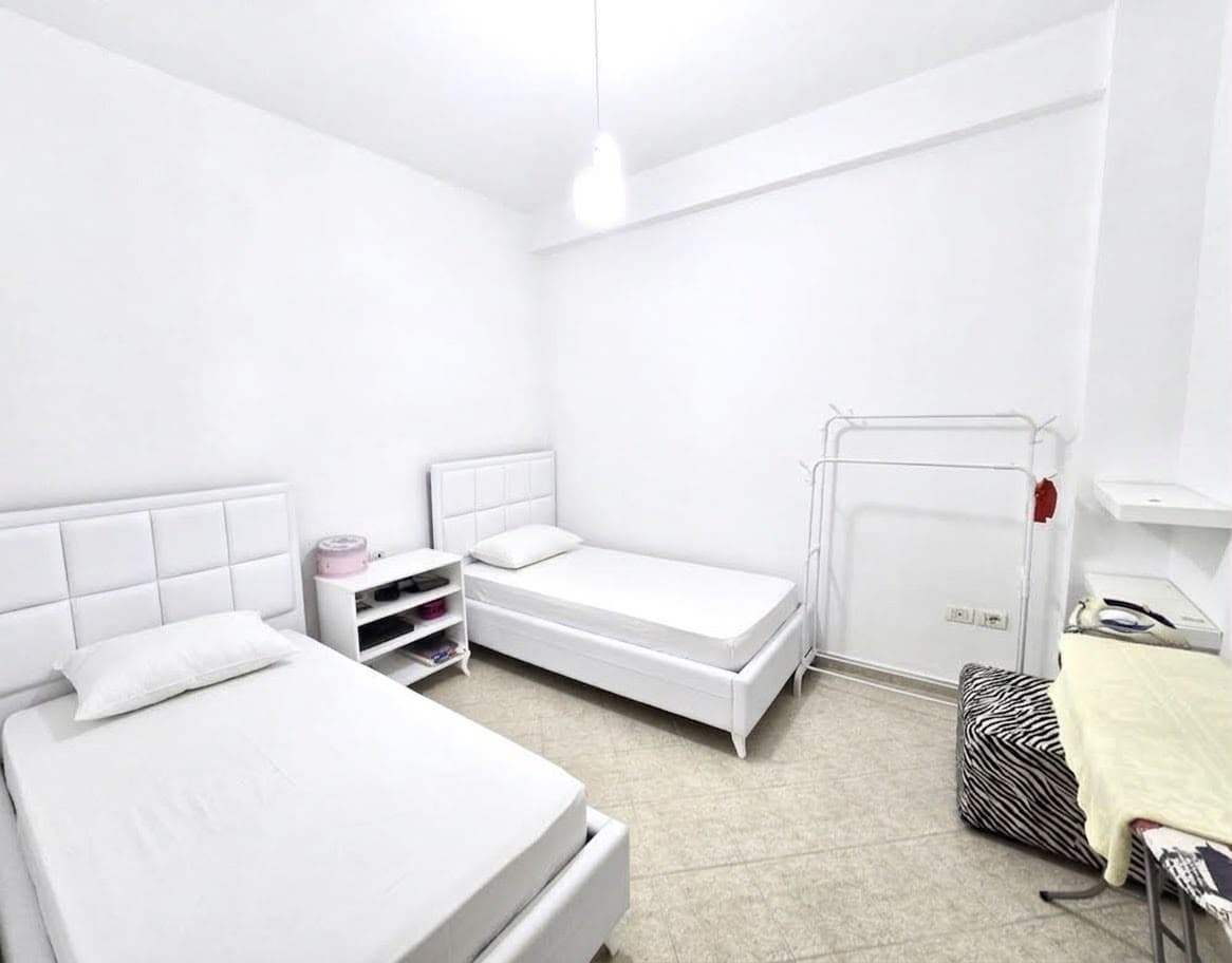 APARTAMENT 2+1 ME QIRA ASTIR ! 3
