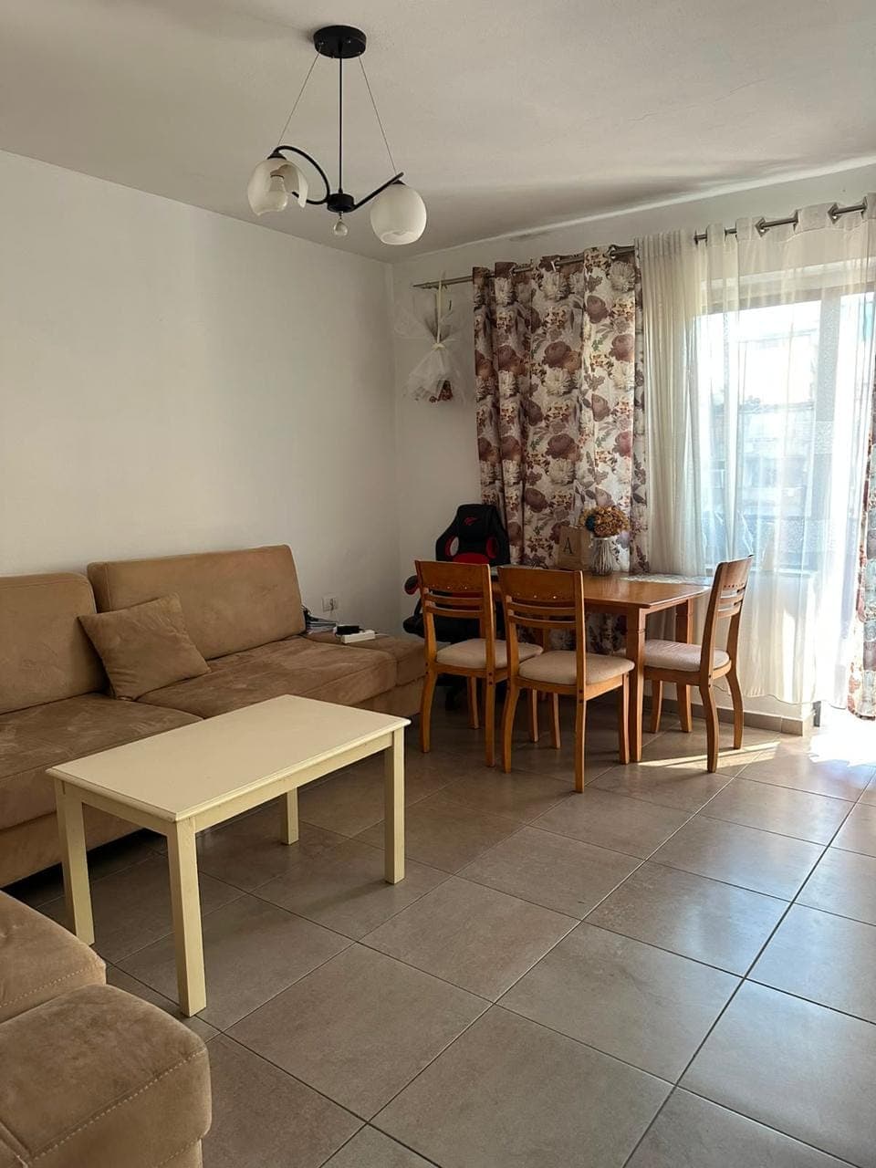 Apartament 2+1 me qira – Rruga Fortuzi !