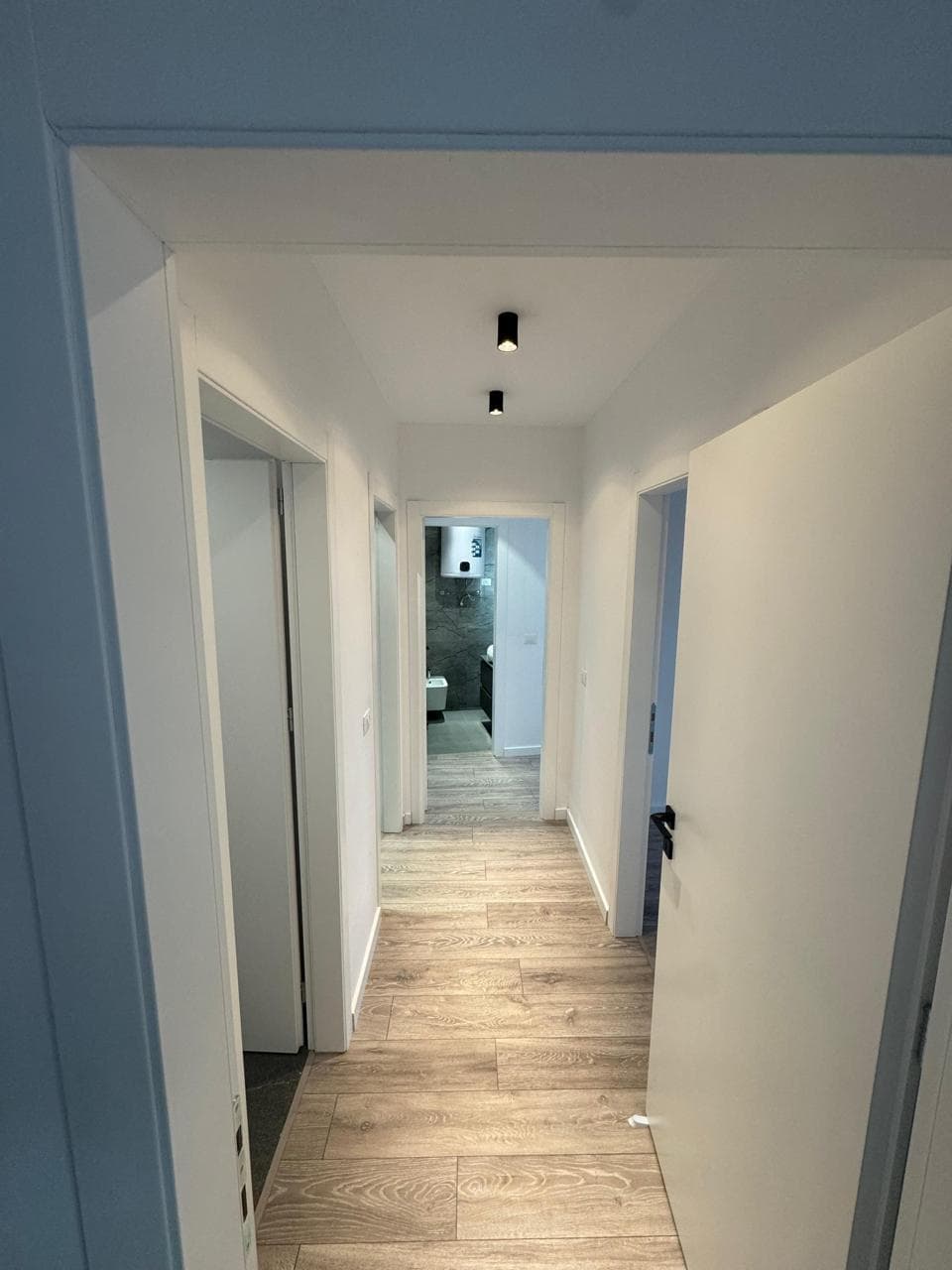 APARTAMENT 2+1 ME QIRA – LAKE VIEW - Pamje nga liqeni ! 3