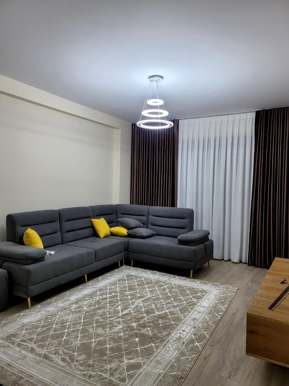 Jepet me Qira Apartament 2+1 tek Liqeni i Thate ! 3