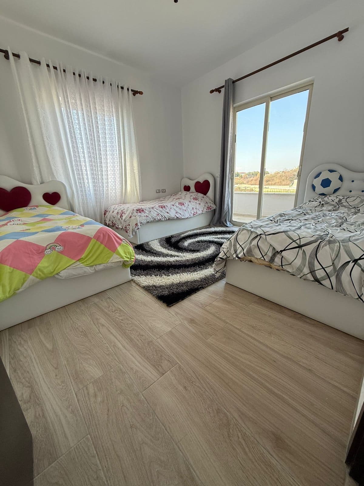 🏡 Jepet me Qira Apartament 3+1+2 në Shkozë ! 4