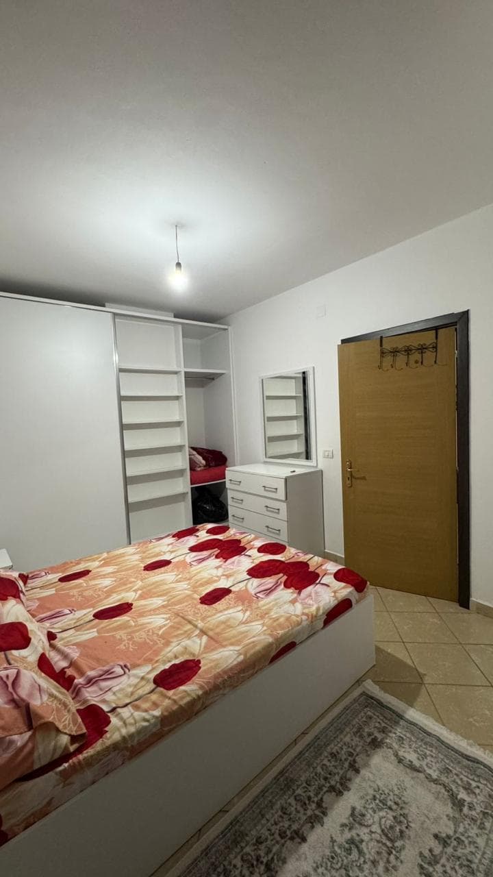 Apartament 1+1 + ballkon me qira ne Astir ! 4
