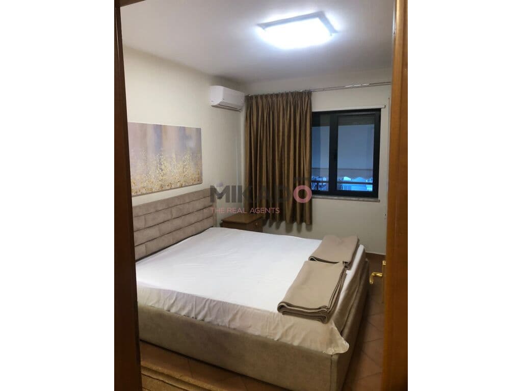 Jepet me Qira Apartament 1+1 prane Xheko Imperial! 4