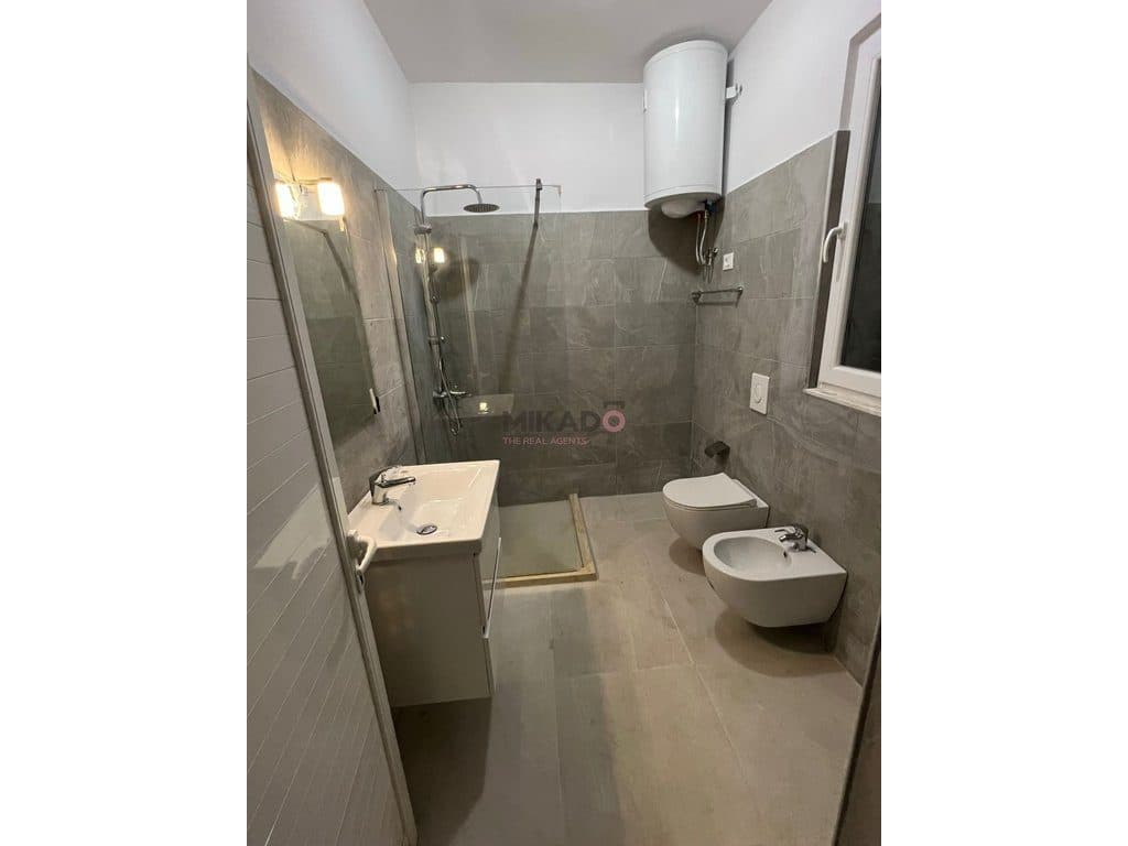 Apartament 1+1 me qira – Shkolla e Bashkuar (pranë Uni të Mjekësisë) ! 4