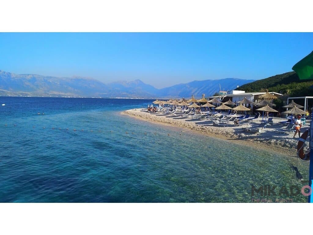 Shitet Hotel me 500m truall ne Radhime,Vlore !