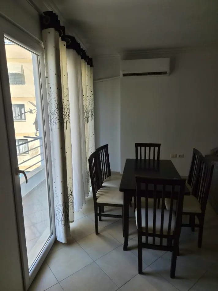 Apartament 2+1 + Ballkon me qira – Astir ! 4
