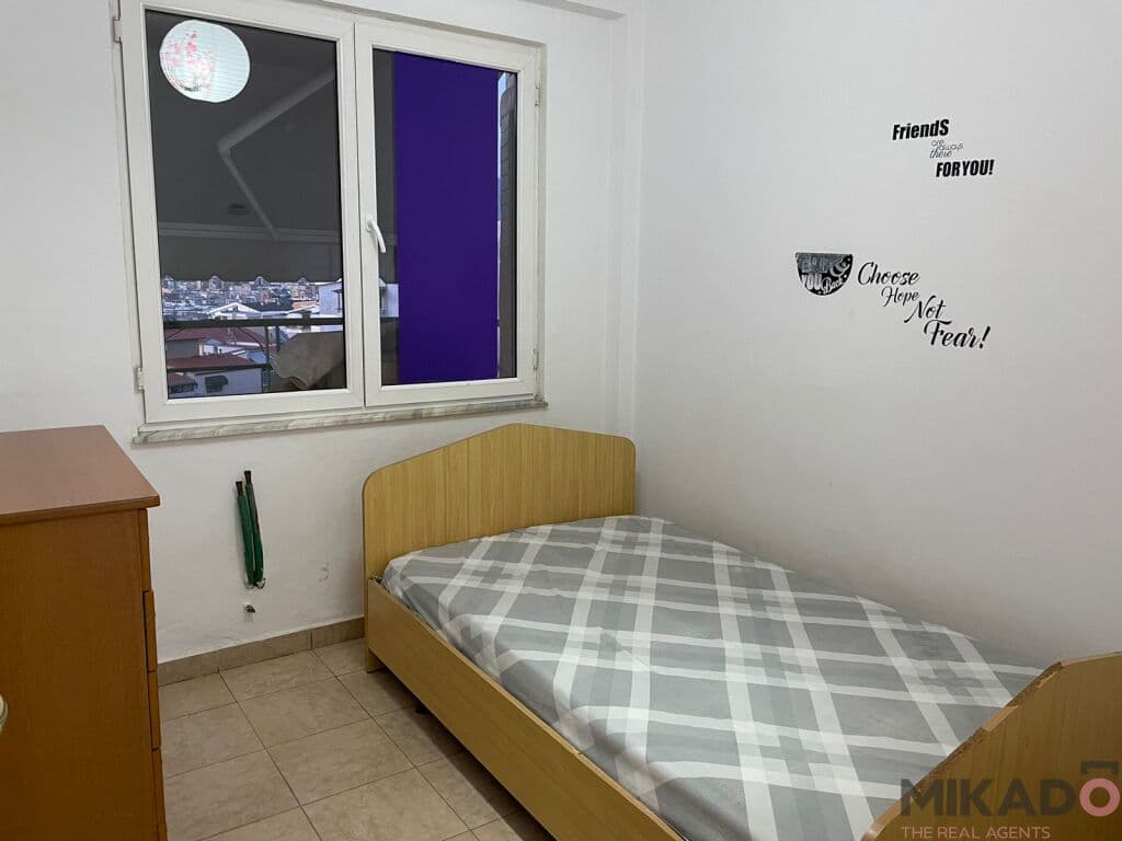 Jepet me Qira Apartament 2+1 tek Kodra e Diellit 1! 3