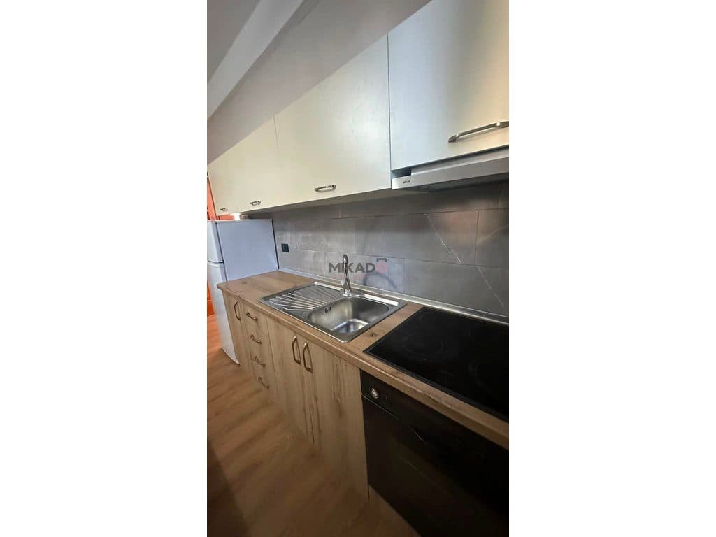 Apartament 1+1 me qira – Astir ! 4