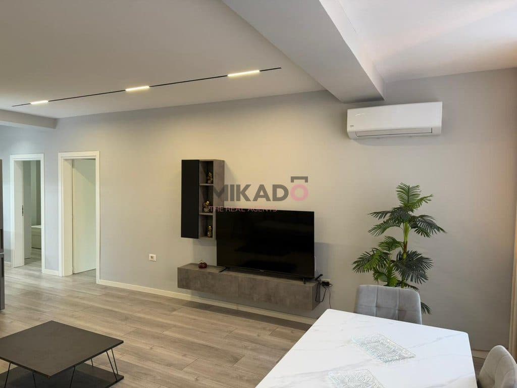 Shitet super apartament 2+1 – Fillimi i Rrugës Frosina Plaku ! 3