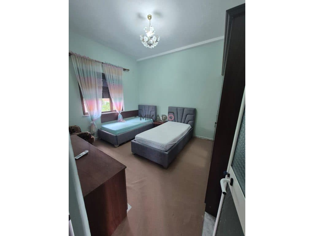 Apartament 2+1 me qira – Pranë Zogut të Zi ! 2