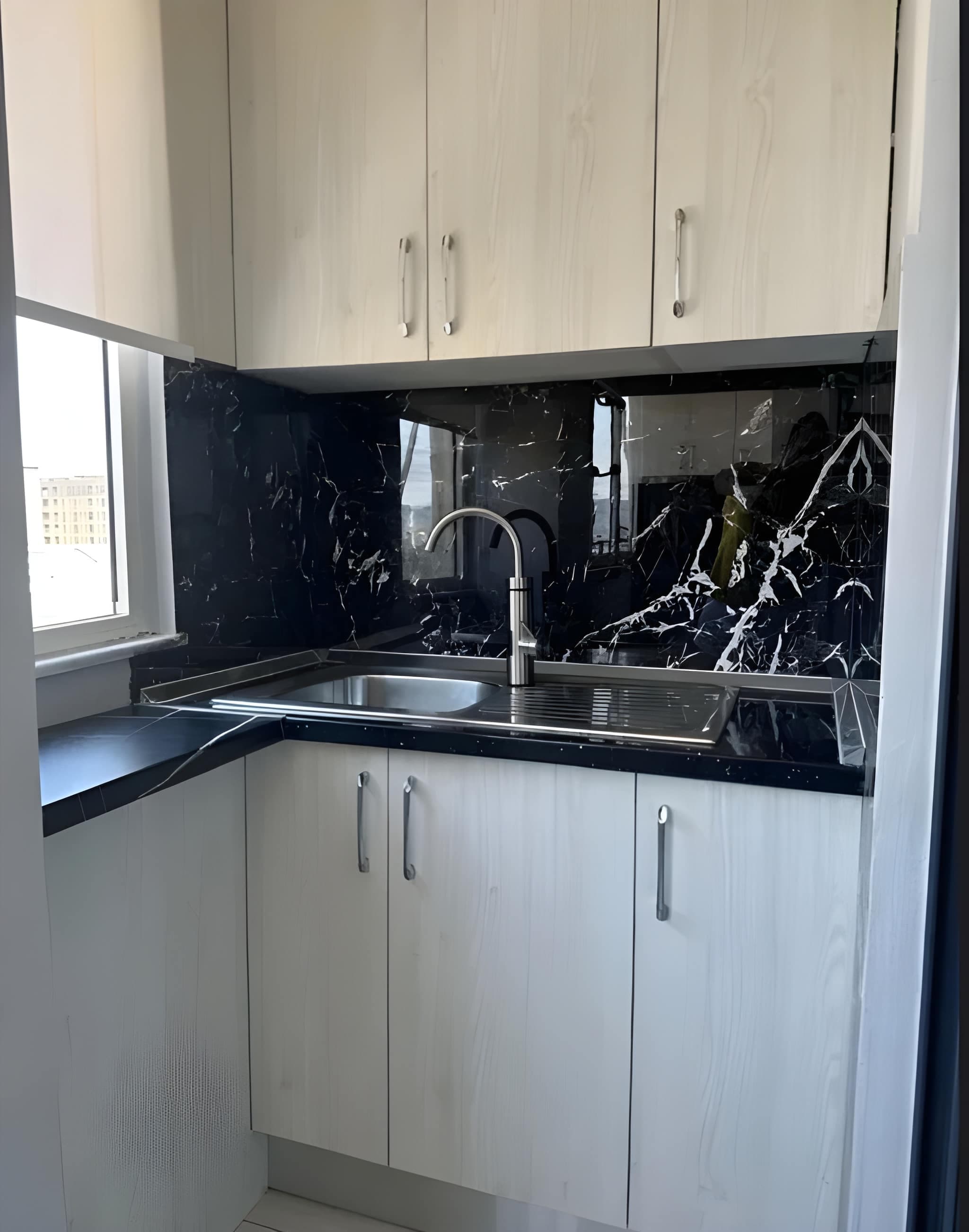 Jepet Apartament 2+1 me qira – Materniteti i Ri, afer Pasticeri Tito ! 2
