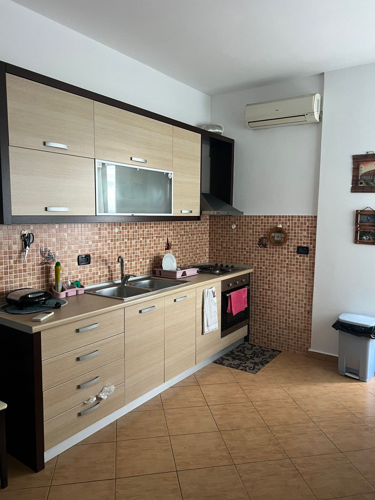Shitet Apartament 1+1 - Shengjin ! 3