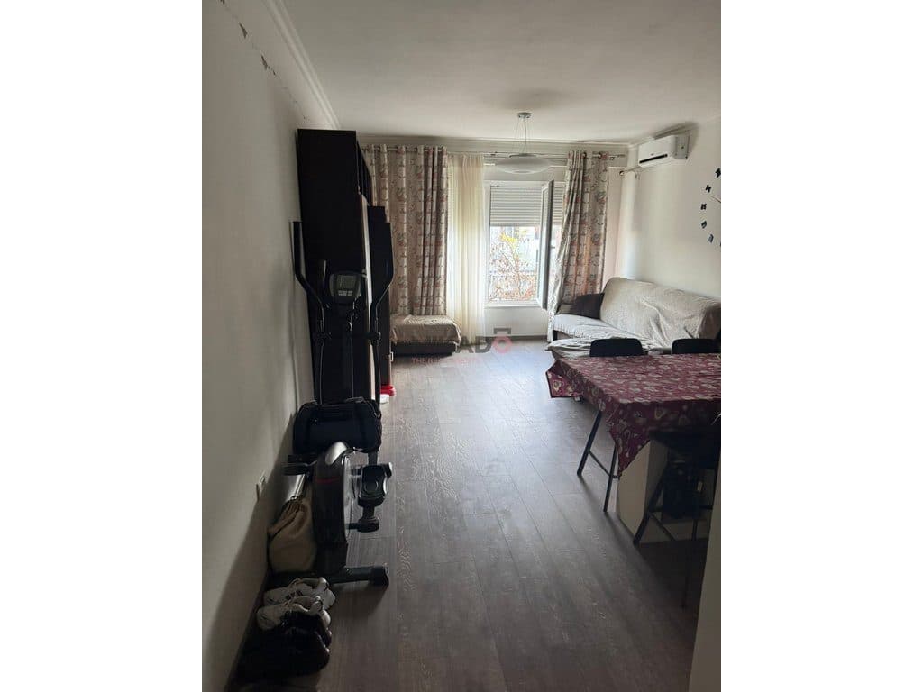 Shitet Apartament 2+1+2 tek Kompleksi FZ, Liqeni i Thate! 2