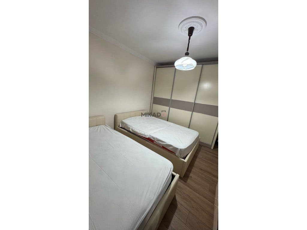 Apartament 2+1 me qira – pranë Komisariatit Nr.4, Rr e Dibrës! 4