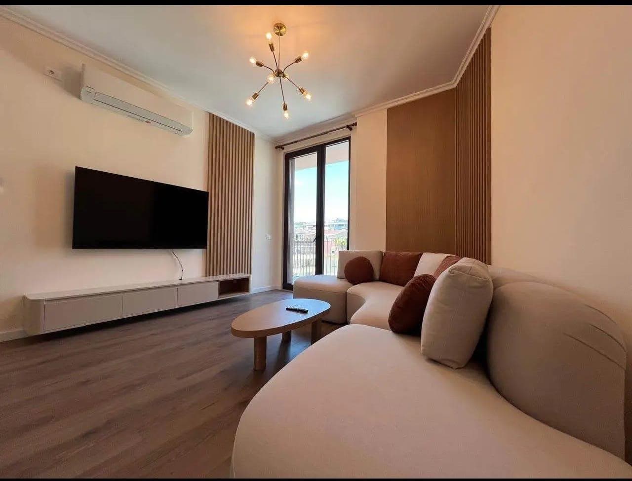 🏡 Jepet me qira apartament 2+1+PARKIM në Rrugën e Kosovarëve, pranë Altana! 3