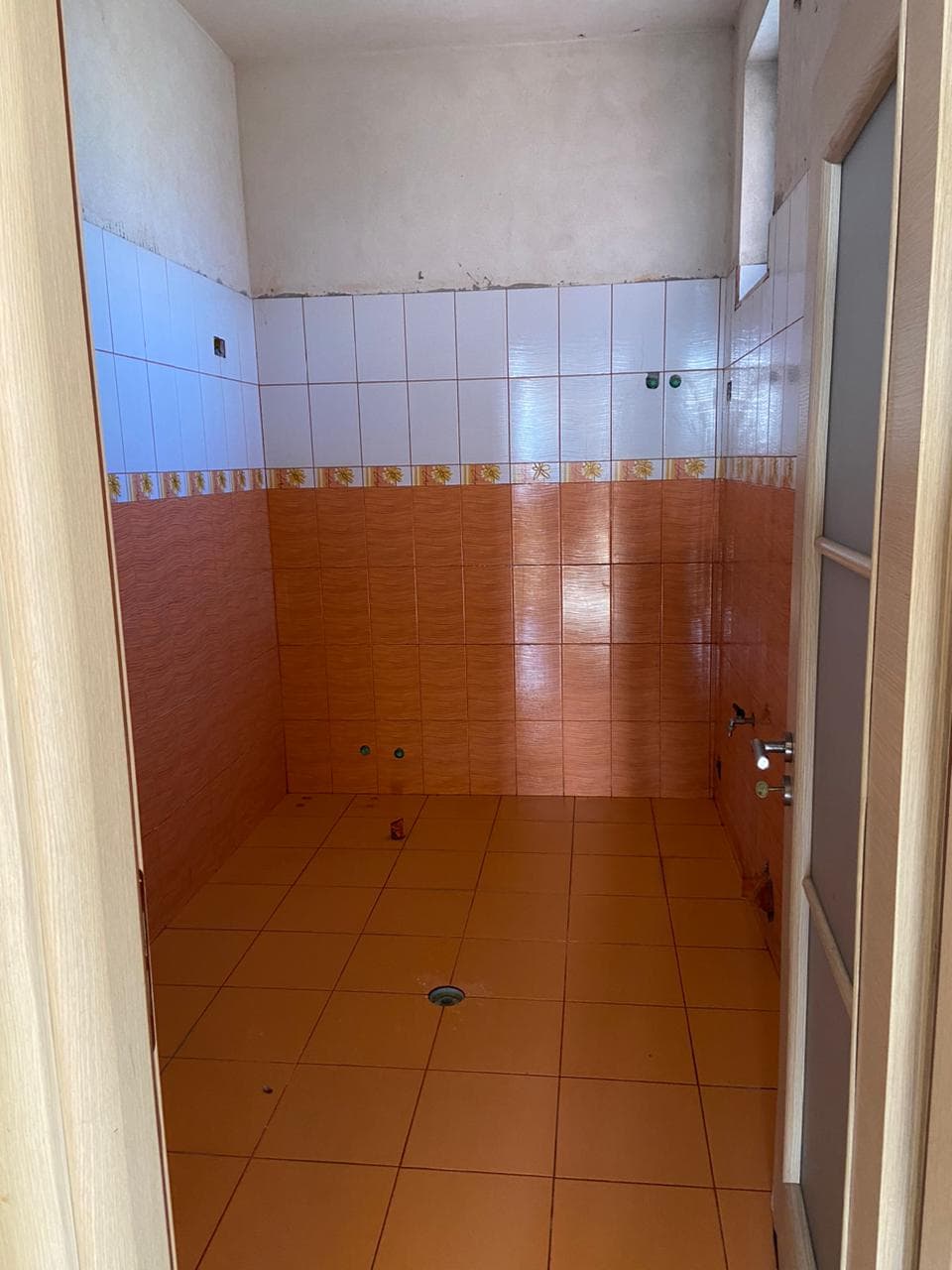 Shitet Apartament 3+1 ne Sauk! 4
