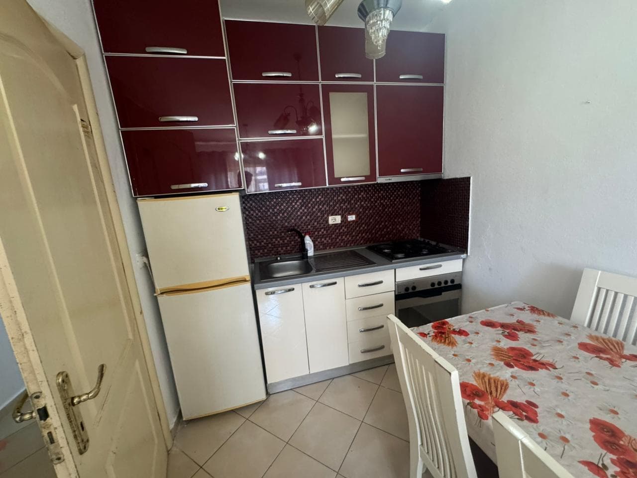 Apartament 1+1 me qira – Astir, Unaza e Re ! 2