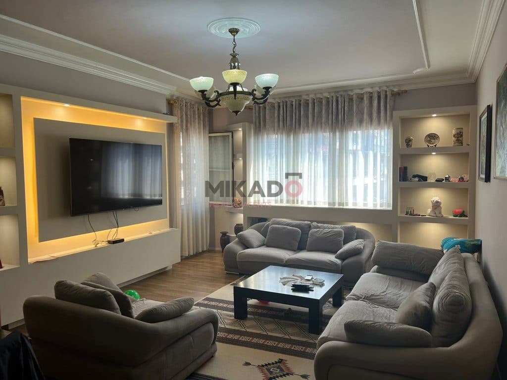 Shitet apartament 1+1 – Astir (mbrapa Bar Artistit) !