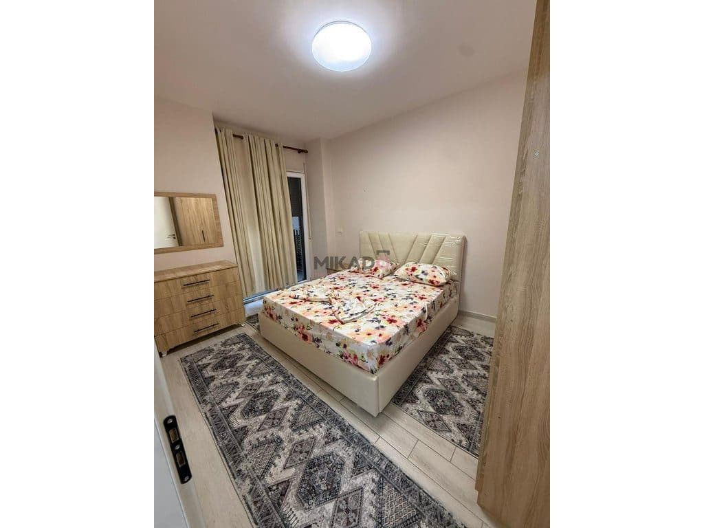 Jepet Apartament me Qira 1+1 – Astir - I sapomobiluar ! 3
