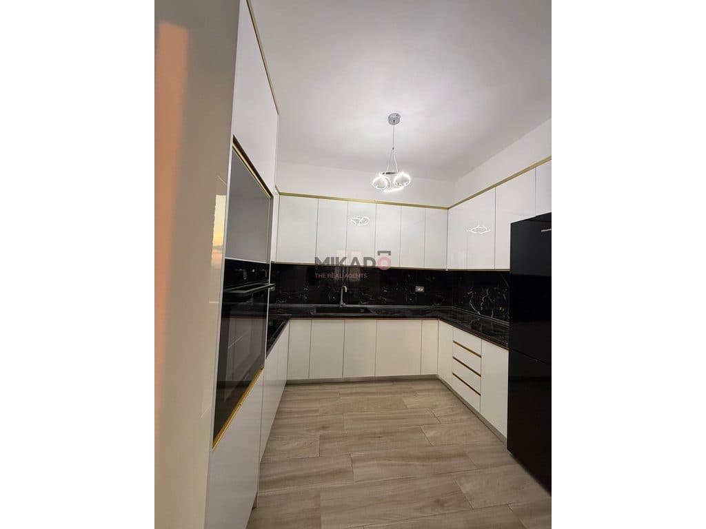 🏡 Jepet me Qira Apartament 3+1+2 në Shkozë ! 2