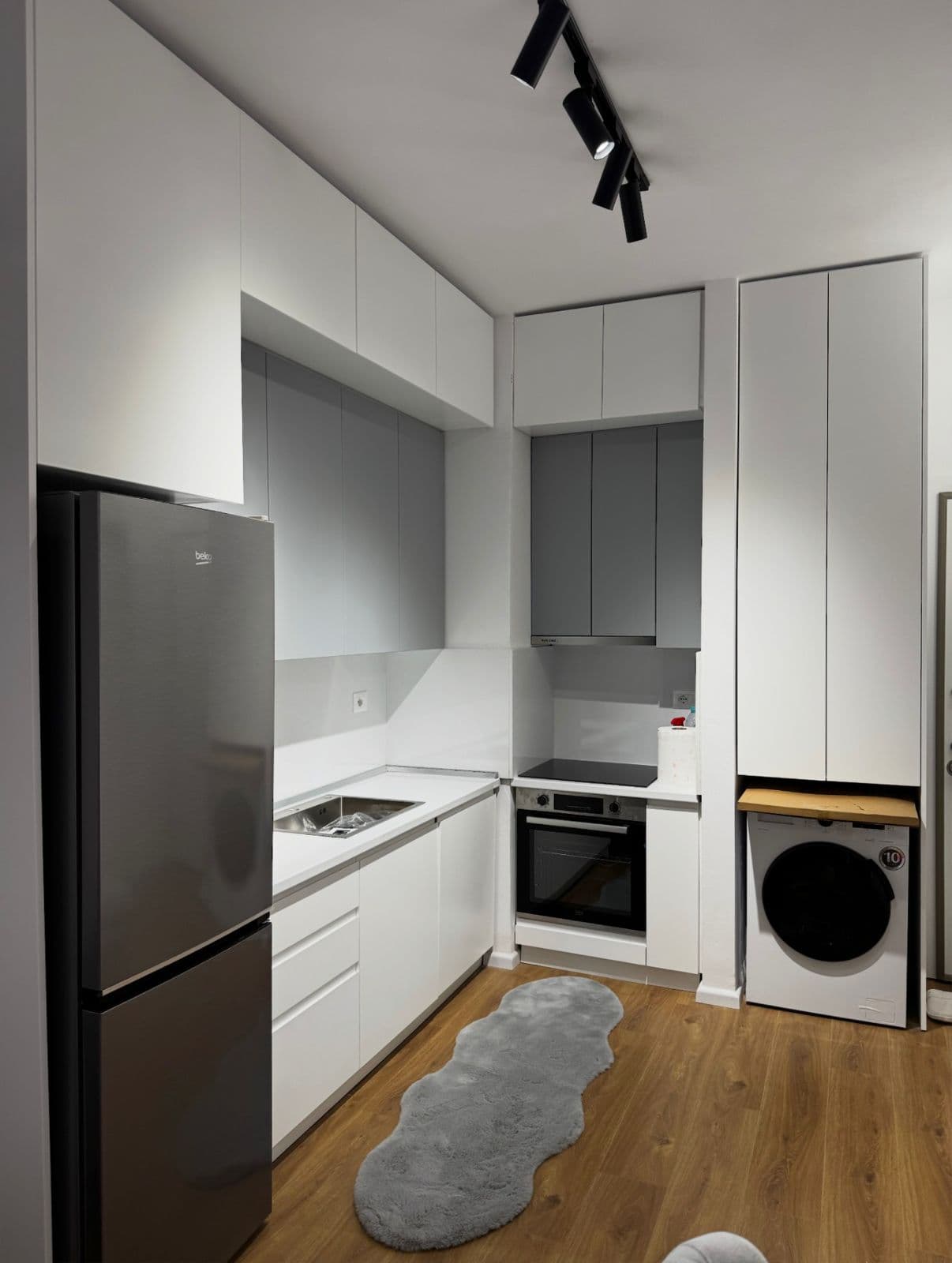 Jepet Apartament me qira 1+1 - ne Ali Dem ! 2