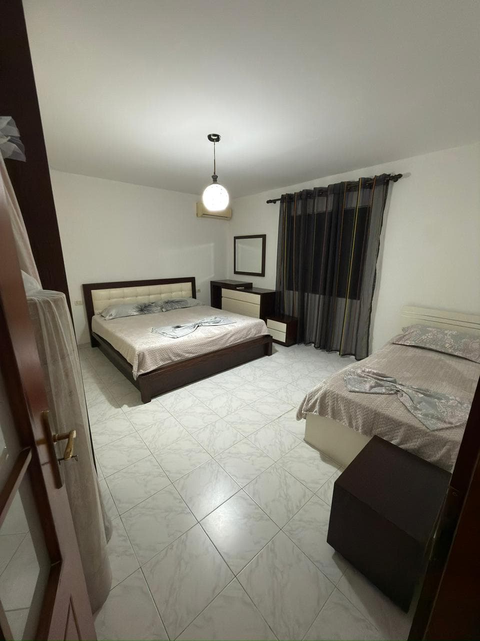 Apartament 1+1 me qira - Pallati me Shigjeta, Tek Latitude ! 2