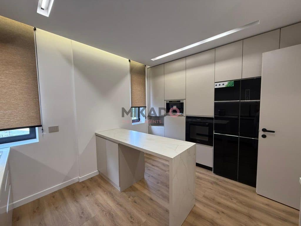 Jepet me Qira Apartament 2+1+3 tek Kodra e Diellit! 3