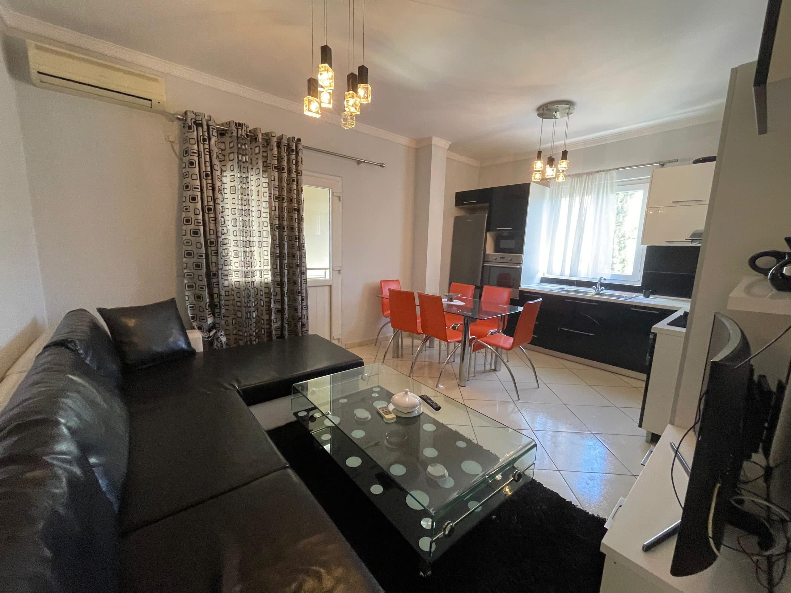 Jepet Me Qira Apartament 2+1 ne Fresk!