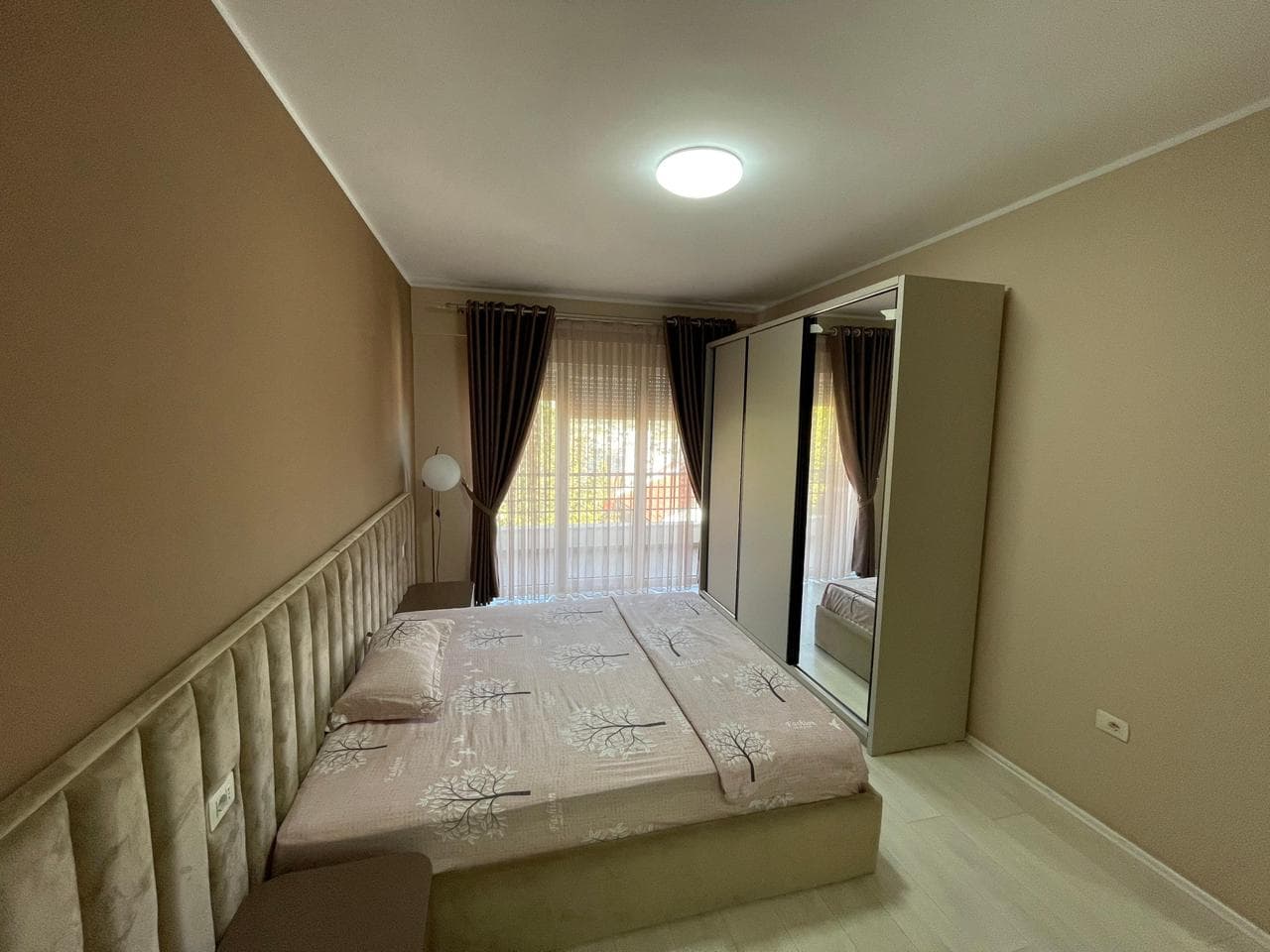 Apartament luksoz 3+1+2 me qira – Liqeni i Thatë ! 3