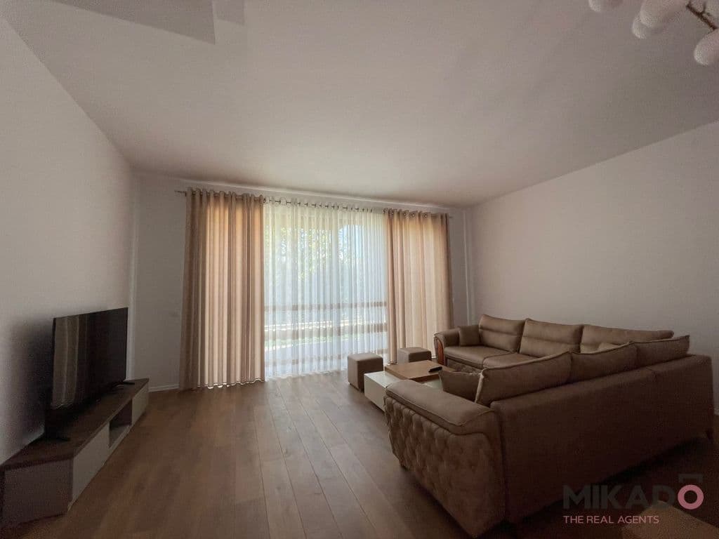JEPET ME QIRA VILE NE RESIDENCEN 'MANDARINE DRIVE'!