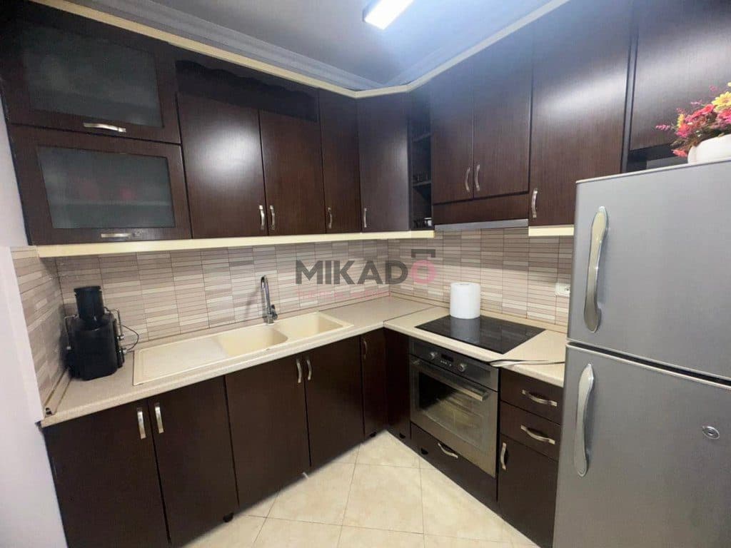 Apartament ne Shitje 3+1+2 + 2 Ballkone - Rrethi i Selites ! 3