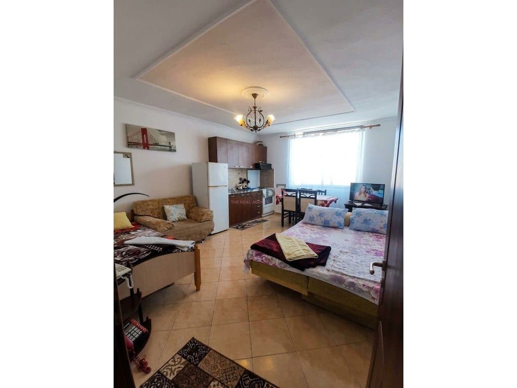 Apartament 1+1 me qira – QSUT ! 2