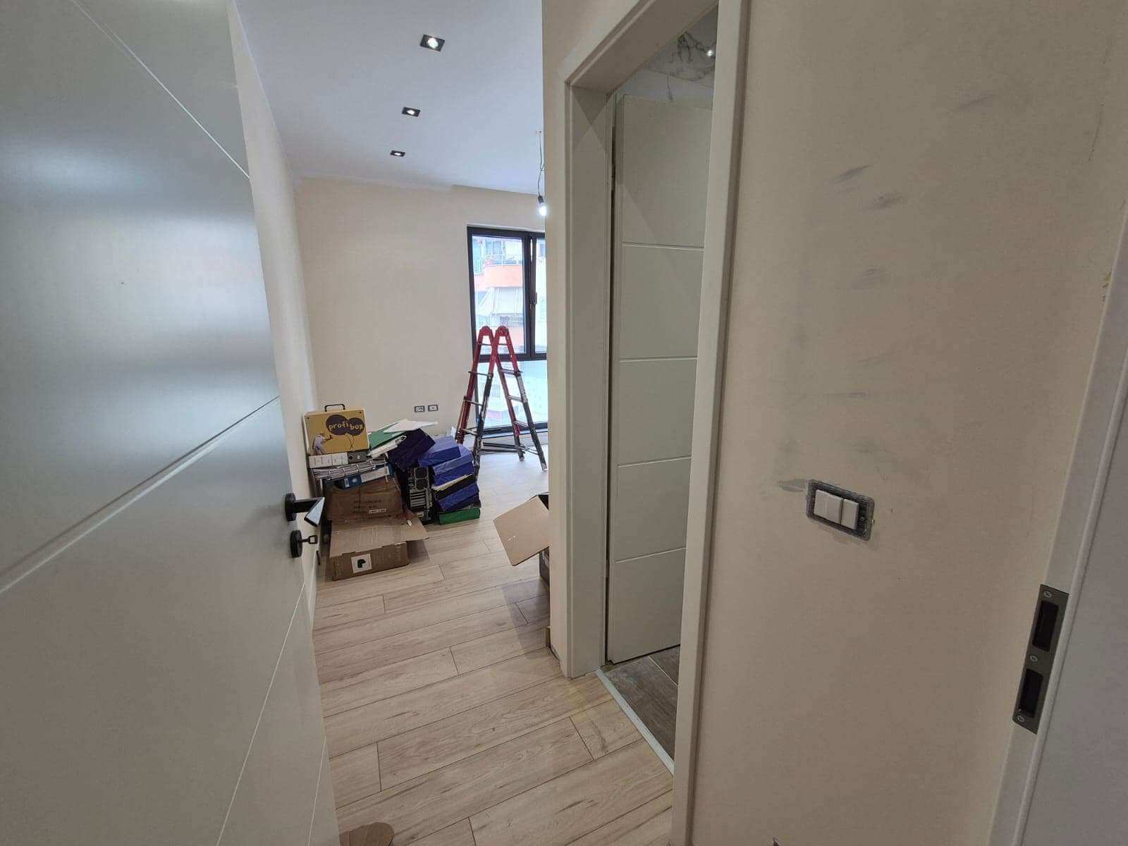 Shitet apartament 2+1+2 tek ATSH-ja! 2