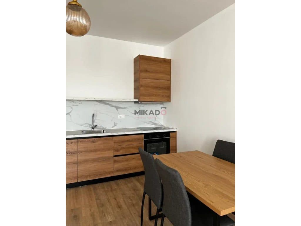 Apartament modern 1+1 me qira – Kompleksi Arlis, Rruga e Dibrës ! 2