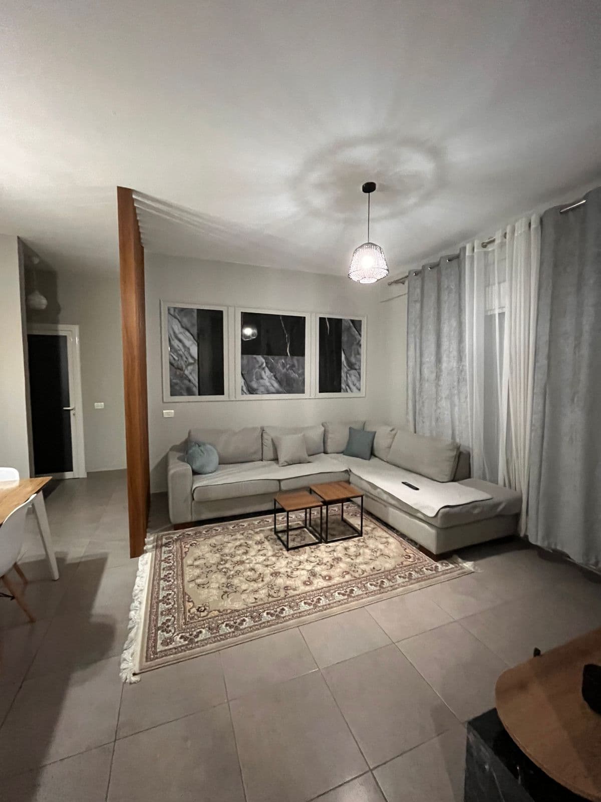 Jepet me Qira Apartament 1+1 – Pranë Terminalit Jug-Veri ! 2