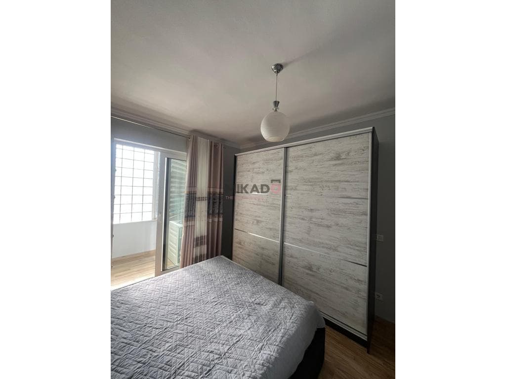 Jepet me Qira Apartament 2+1 – 9 Katëshet 3